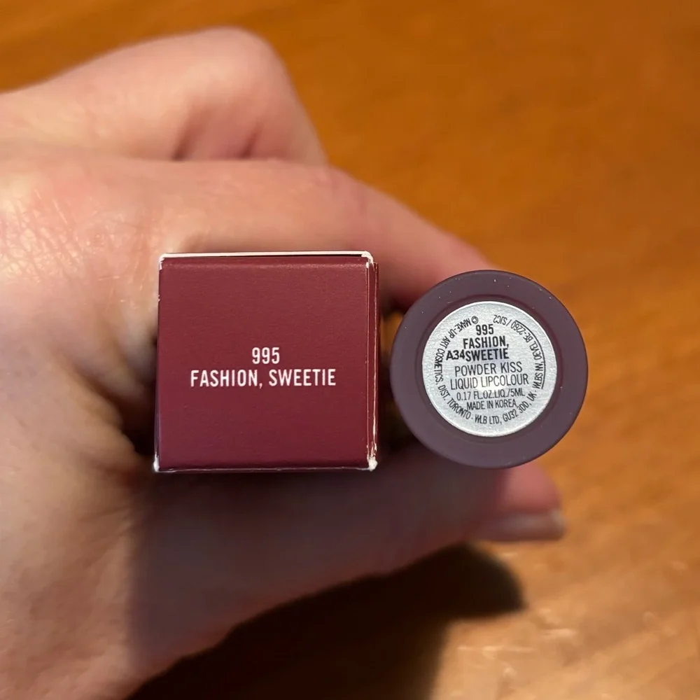 MAC Powder Kiss Liquid Lipcolour Fashion Sweetie